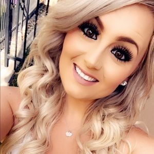 Meet your Posher, Jessica